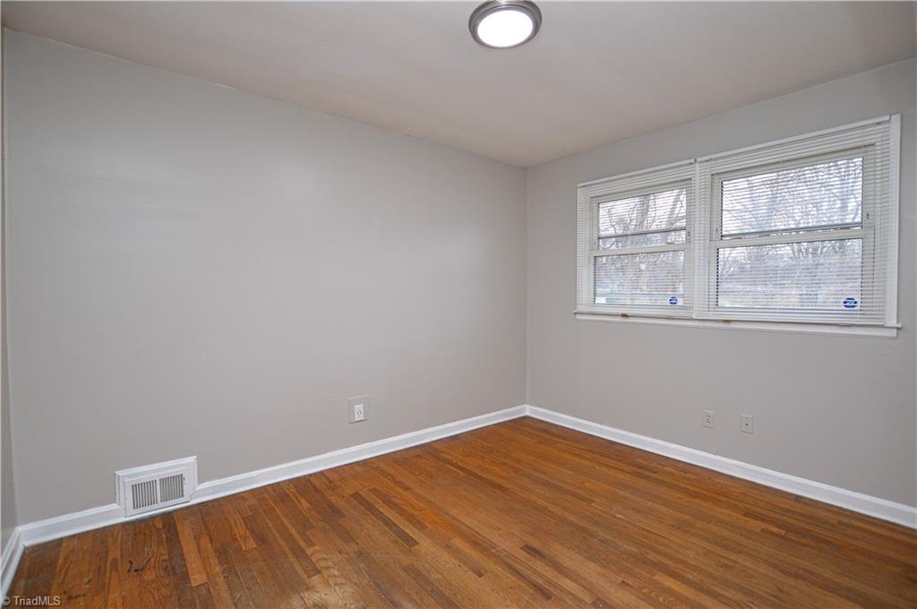 532 Homewood Avenue Burlington, NC 27217 - Photo 2 of 3