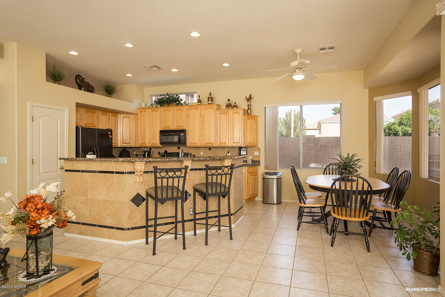 505 East Ranch Road Gilbert, AZ 85296 - Photo 8 of 22 a view of a dining room with furniture