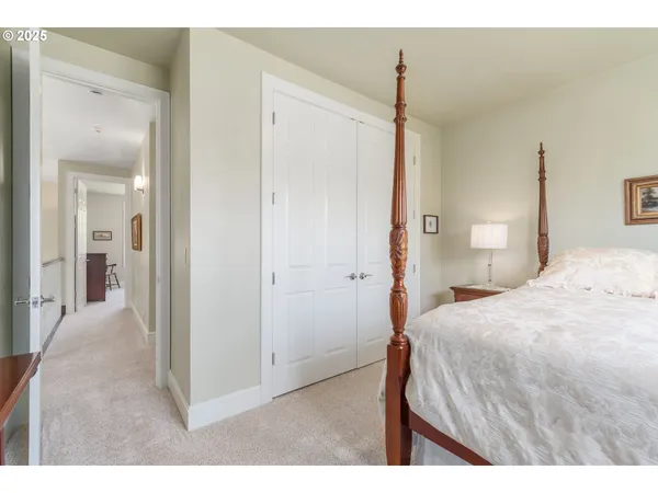 $869,000 | 2808 Edgewater Drive, Eugene, OR 97401