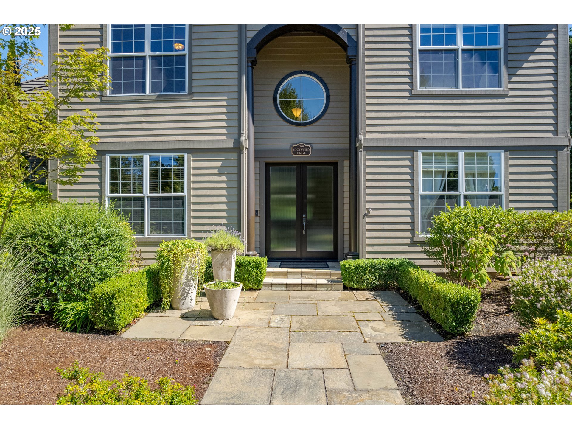 2808 Edgewater Drive Eugene, OR 97401 - Photo 4 of 48