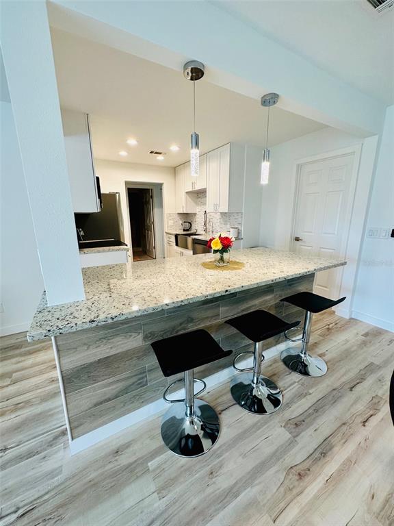 1045 Cumberland Road Venice, FL 34293 - Photo 11 of 33 Gallery Image 11