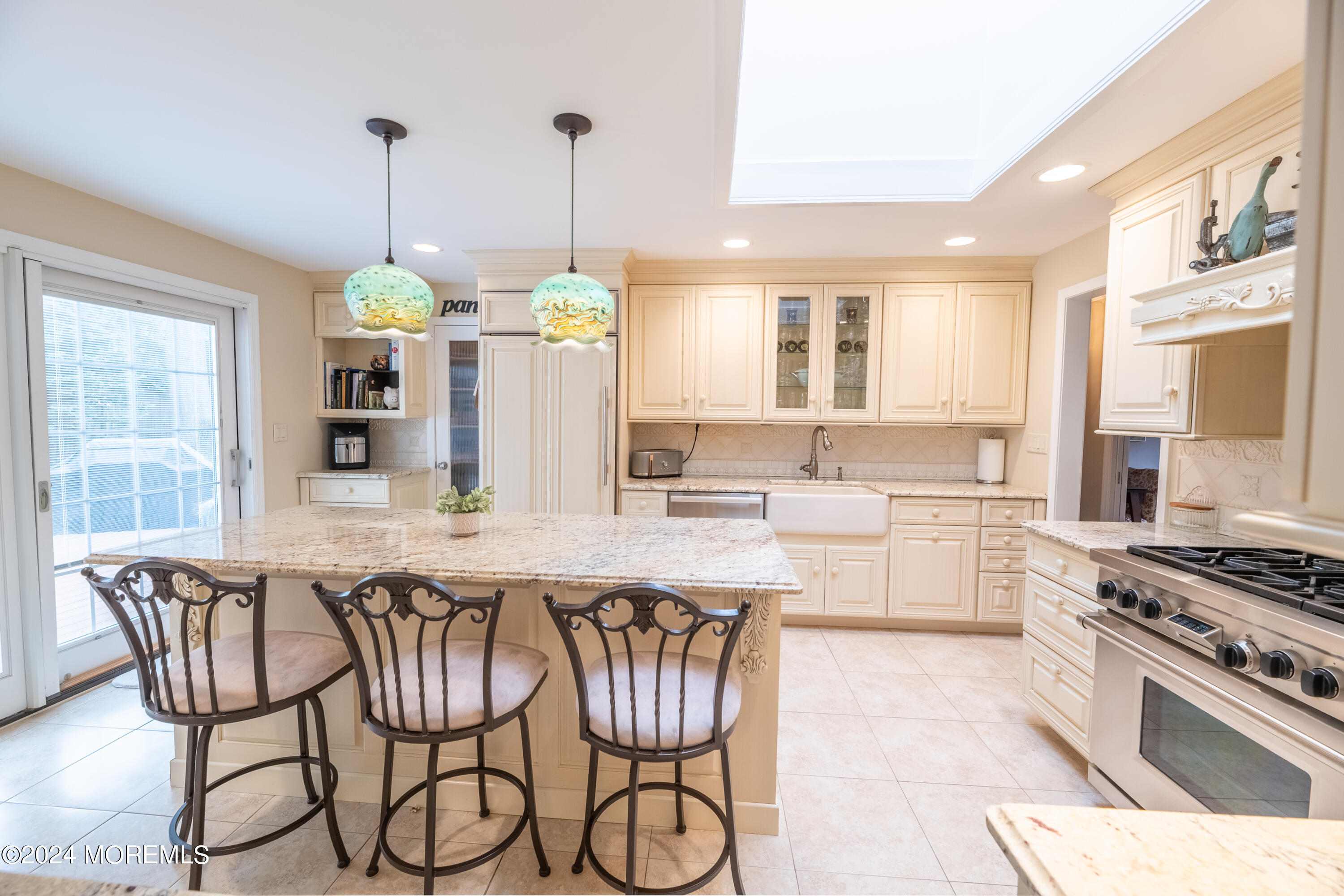 101 Oak Place Fair Haven, NJ 07704 - Photo 8 of 30 _BBP0657-HDR