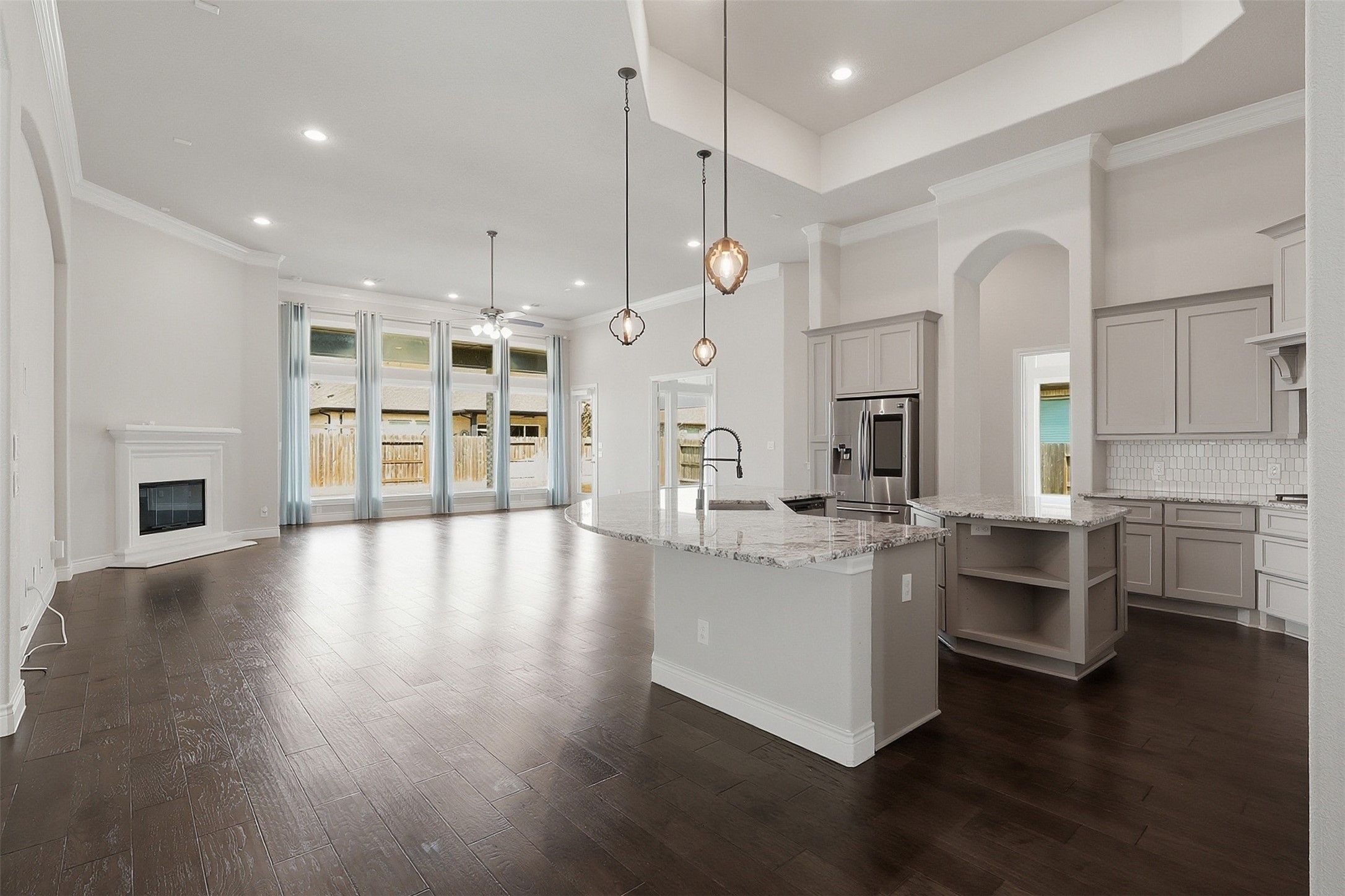 15411 Sunglow Haven Street Conroe, TX 77302 - Photo 6 of 42