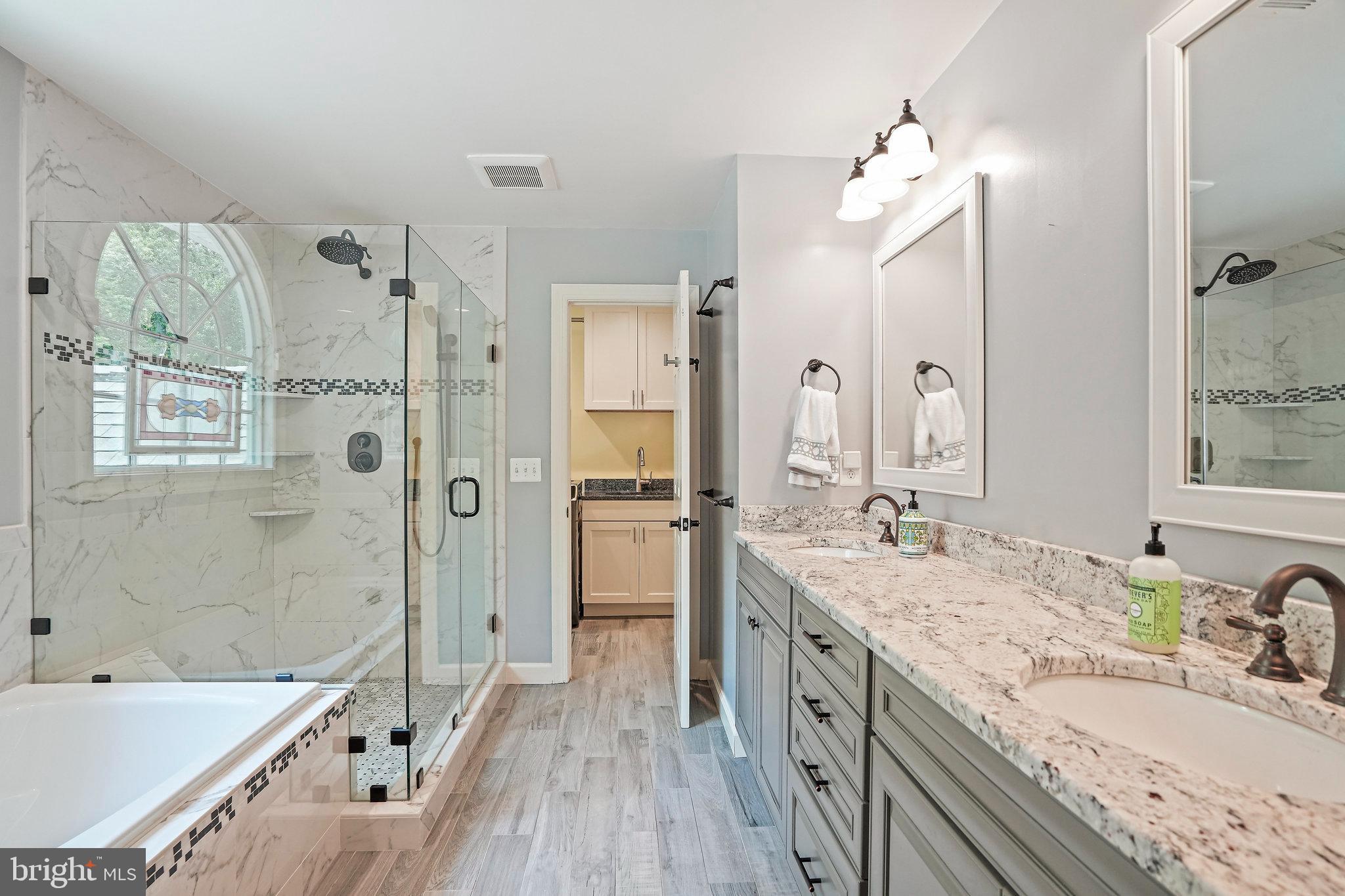 8821 Gateshead Road Alexandria, VA 22309 - Photo 11 of 32 Luxurious Primary Bath