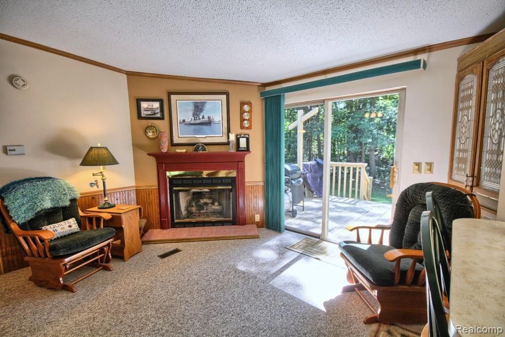 21441 Merriman Road New Boston, MI 48164 - Photo 7 of 28 Great_Room_3rd_View.jpg