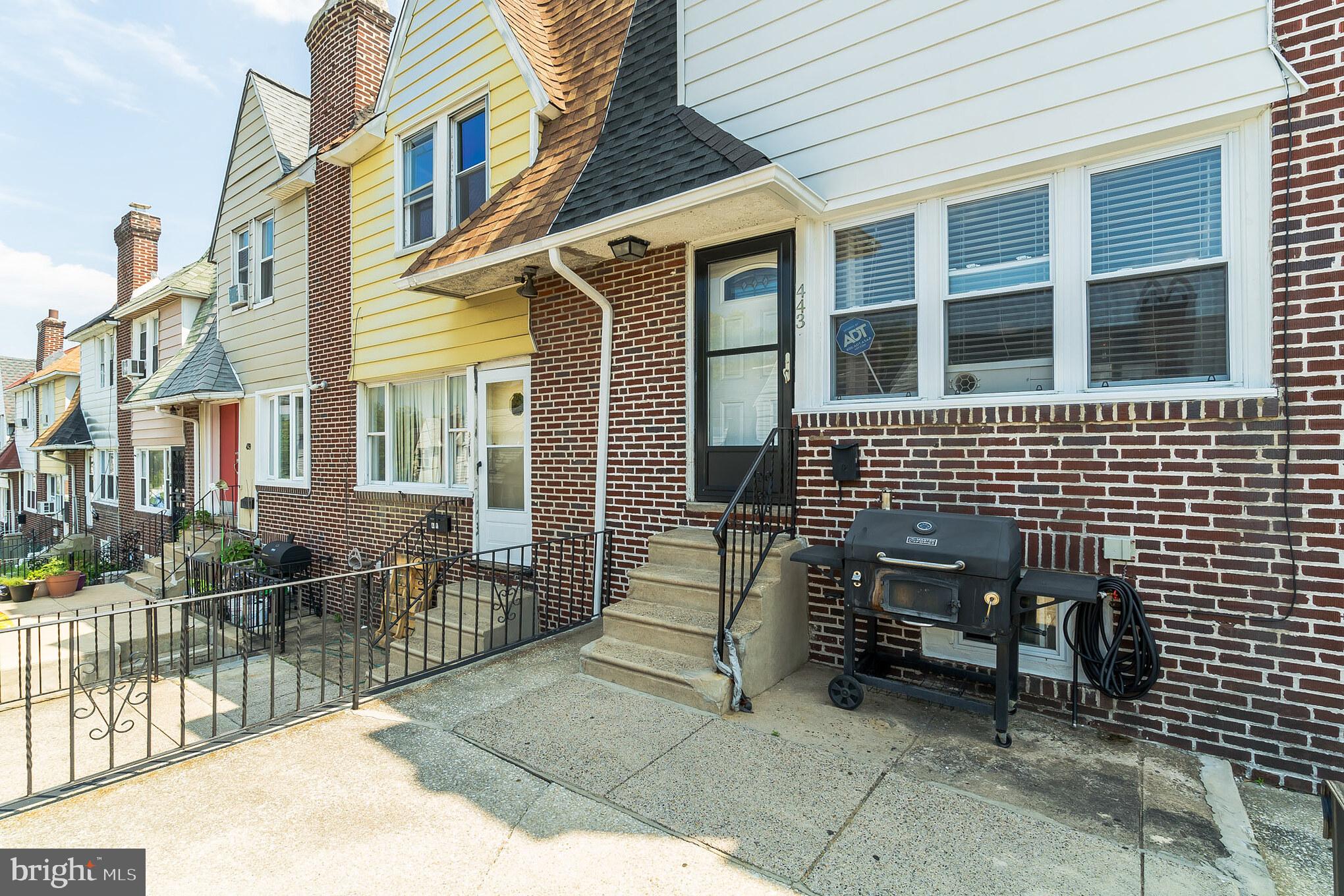 443 Hampden Road Upper Darby, PA 19082 - Photo 5 of 40