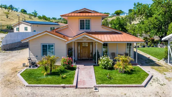 $1,250,000 | 3890 Hillcrest Drive, Templeton, CA 93465