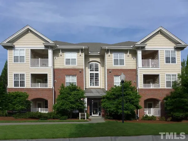 $2,300 | 124 Providence Glen Drive, Chapel Hill, NC 27514