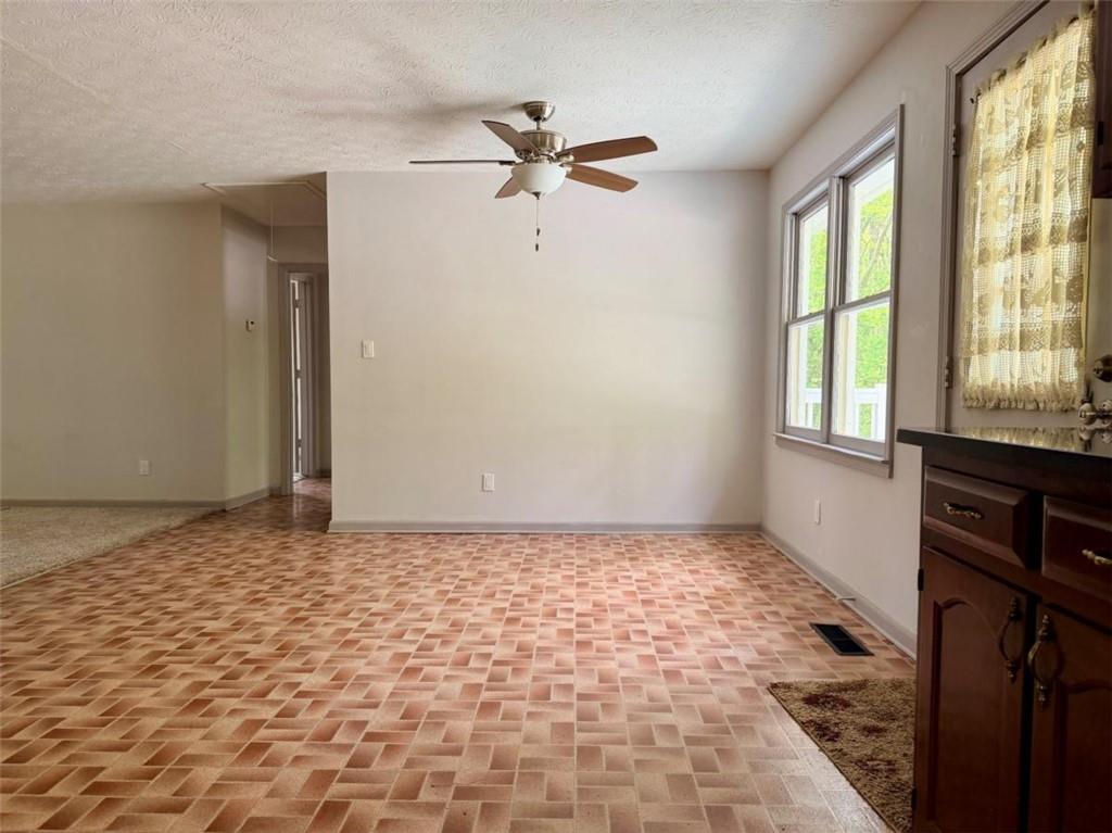 1129 Cave Springs Road Douglasville, GA 30134 - Photo 11 of 37