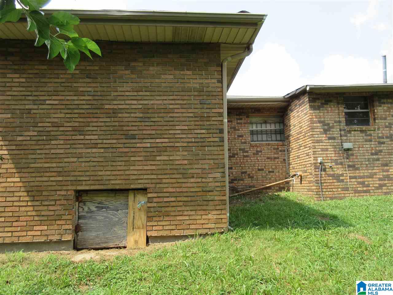 301 Gloria Road Southwest Birmingham, AL 35211 - Photo 2 of 8