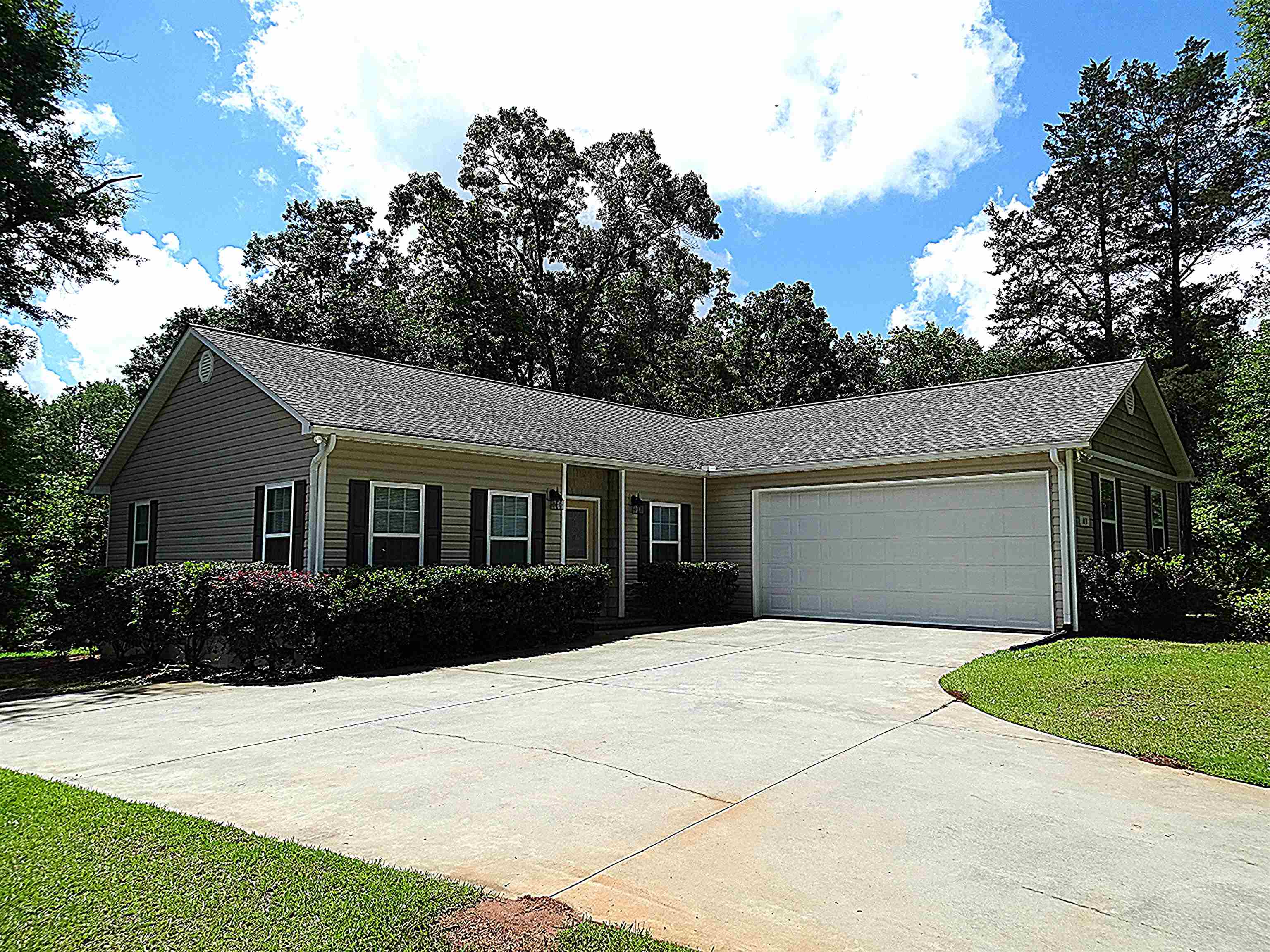 113 Post Oak Road Duncan, SC 29334 - Photo 1 of 21