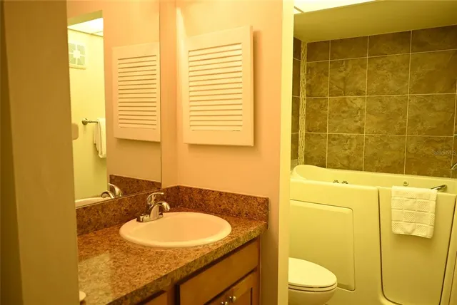 $2,200 | 2765 Countryside Boulevard, Unit 106, Clearwater, FL 33761