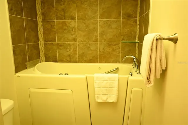 $2,200 | 2765 Countryside Boulevard, Unit 106, Clearwater, FL 33761