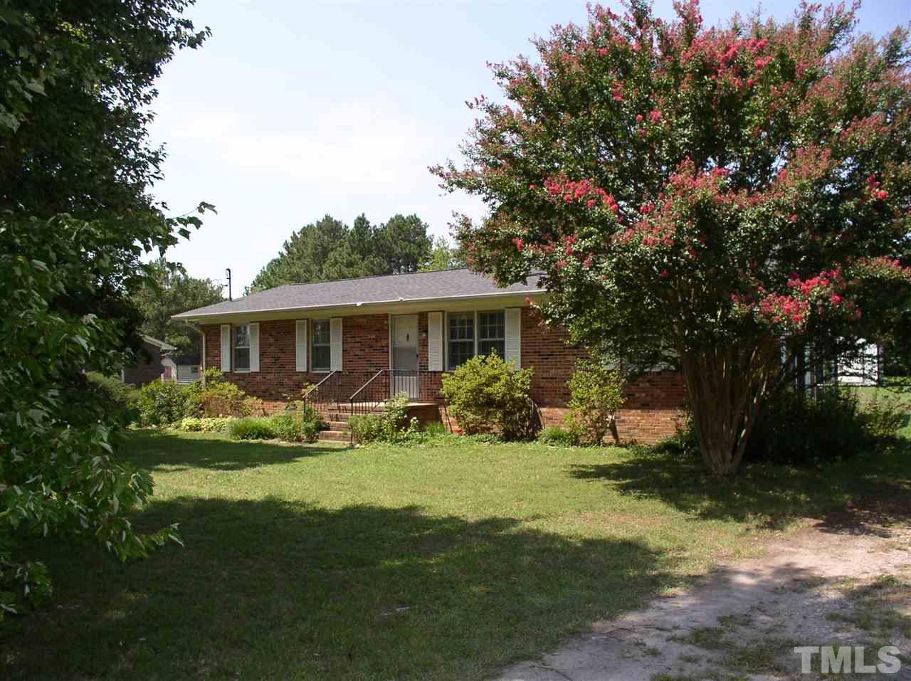 1044 Abbott Road Henderson, NC 27537 - Photo 1 of 19