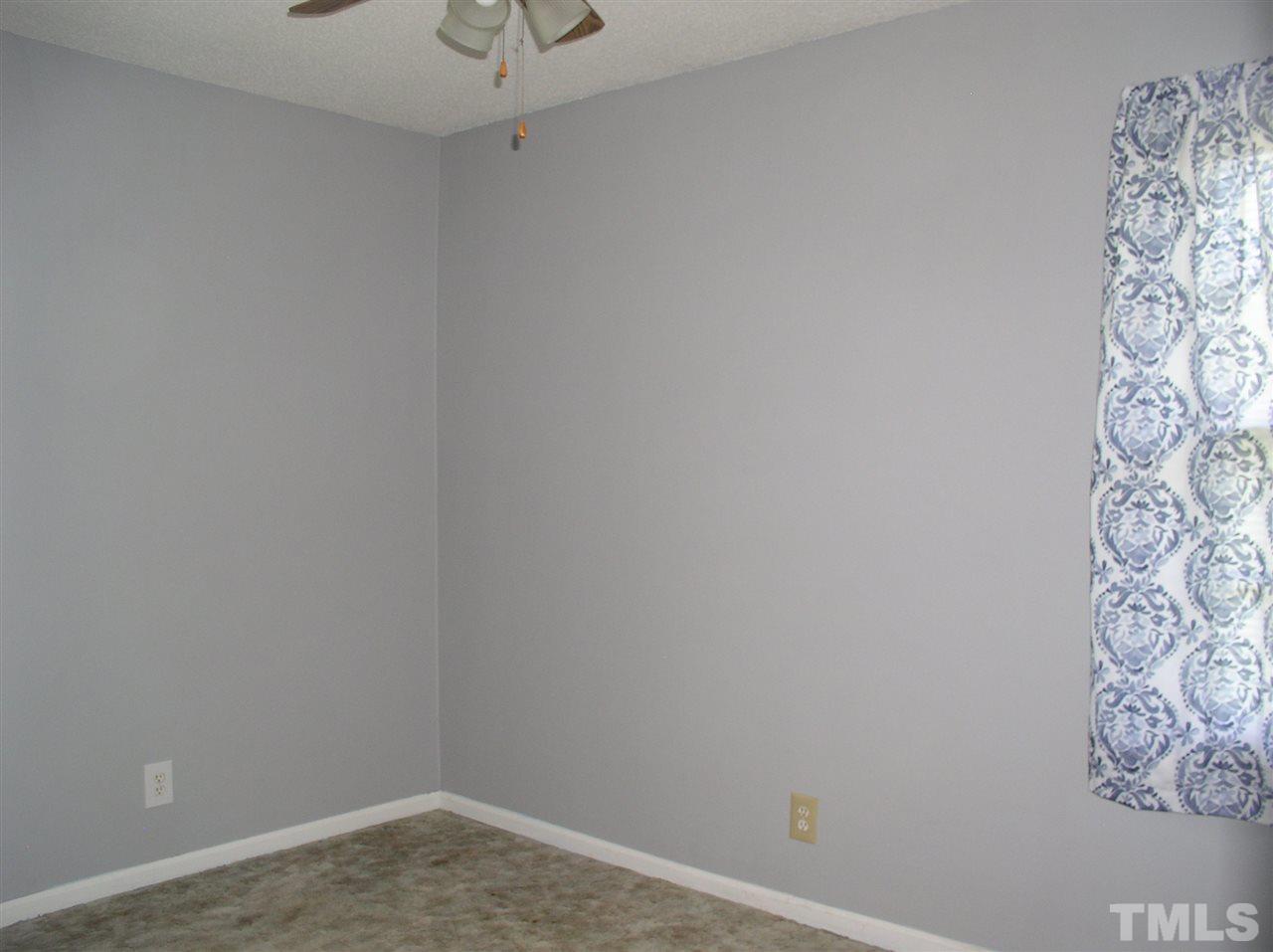 1044 Abbott Road Henderson, NC 27537 - Photo 11 of 19