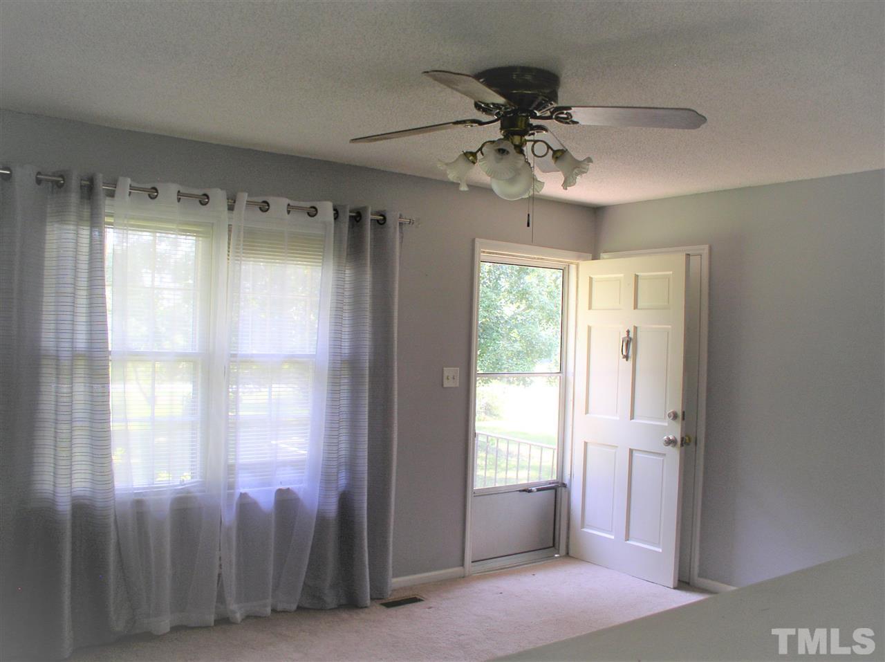 1044 Abbott Road Henderson, NC 27537 - Photo 3 of 19