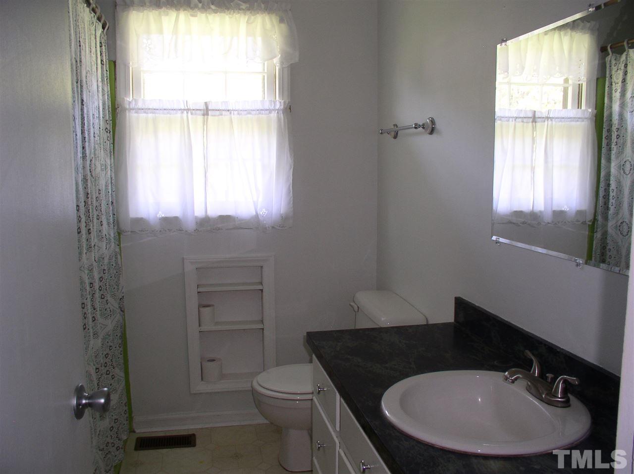 1044 Abbott Road Henderson, NC 27537 - Photo 10 of 19