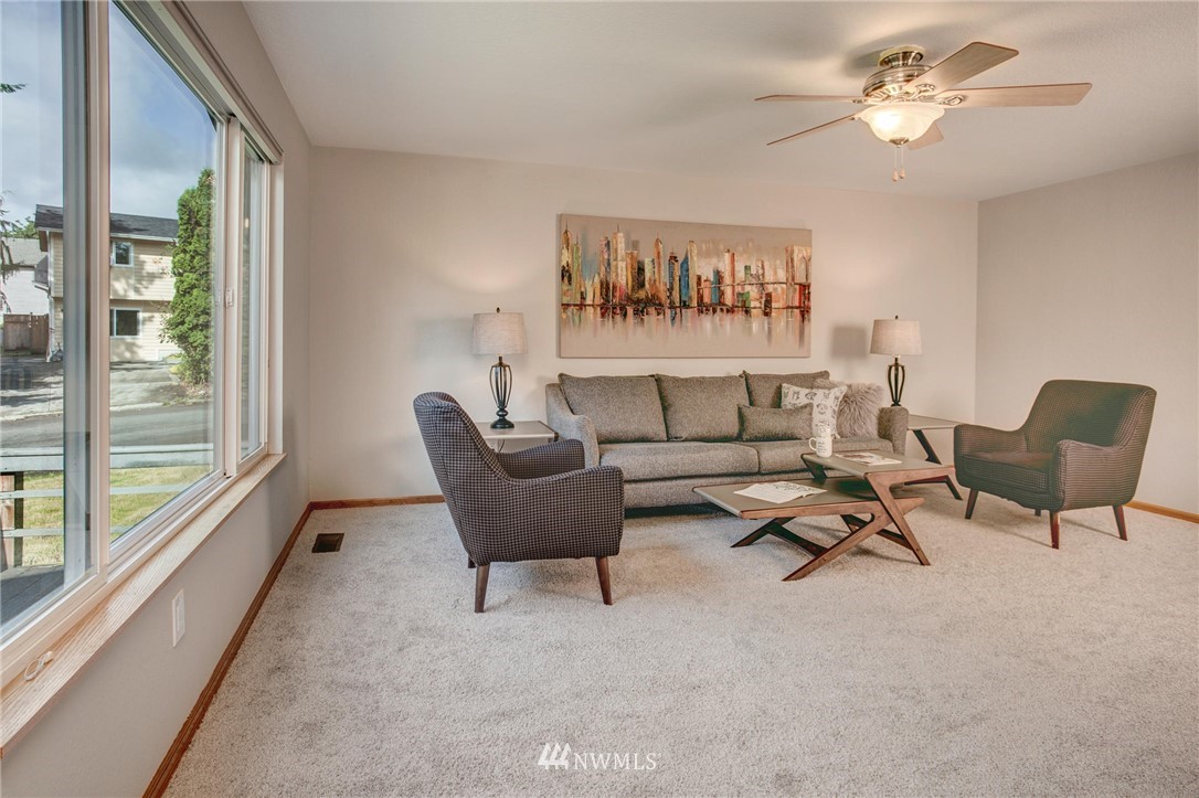 105 239th Place Southwest Bothell, WA 98021 - Photo 3 of 23