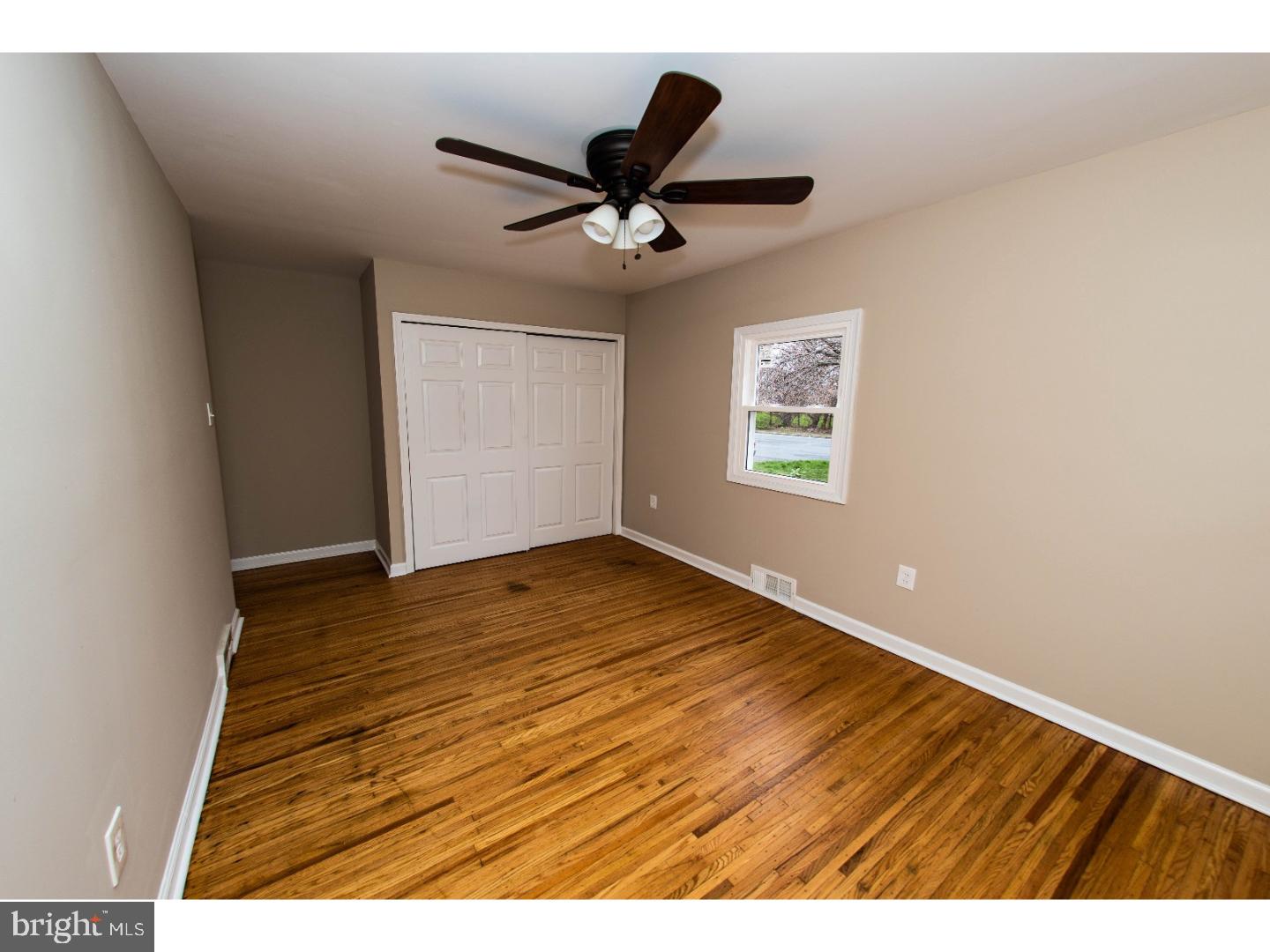 12219 Thornton Road Philadelphia, PA 19154 - Photo 15 of 25 Bedroom 2