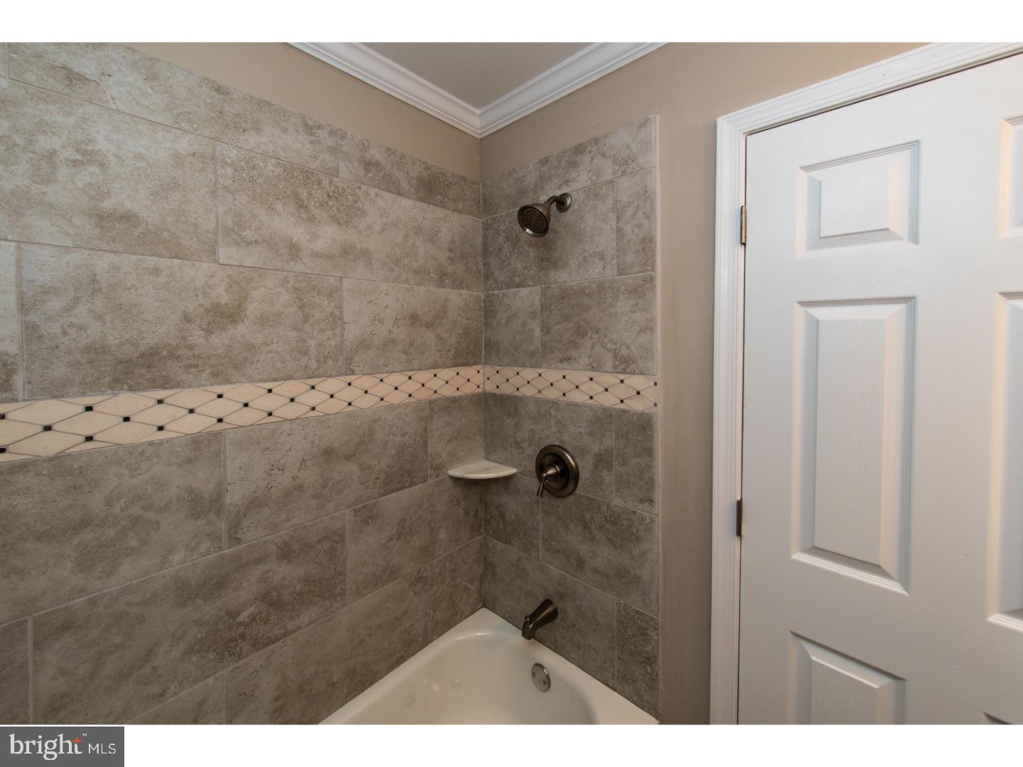 12219 Thornton Road Philadelphia, PA 19154 - Photo 20 of 25 Bathroom