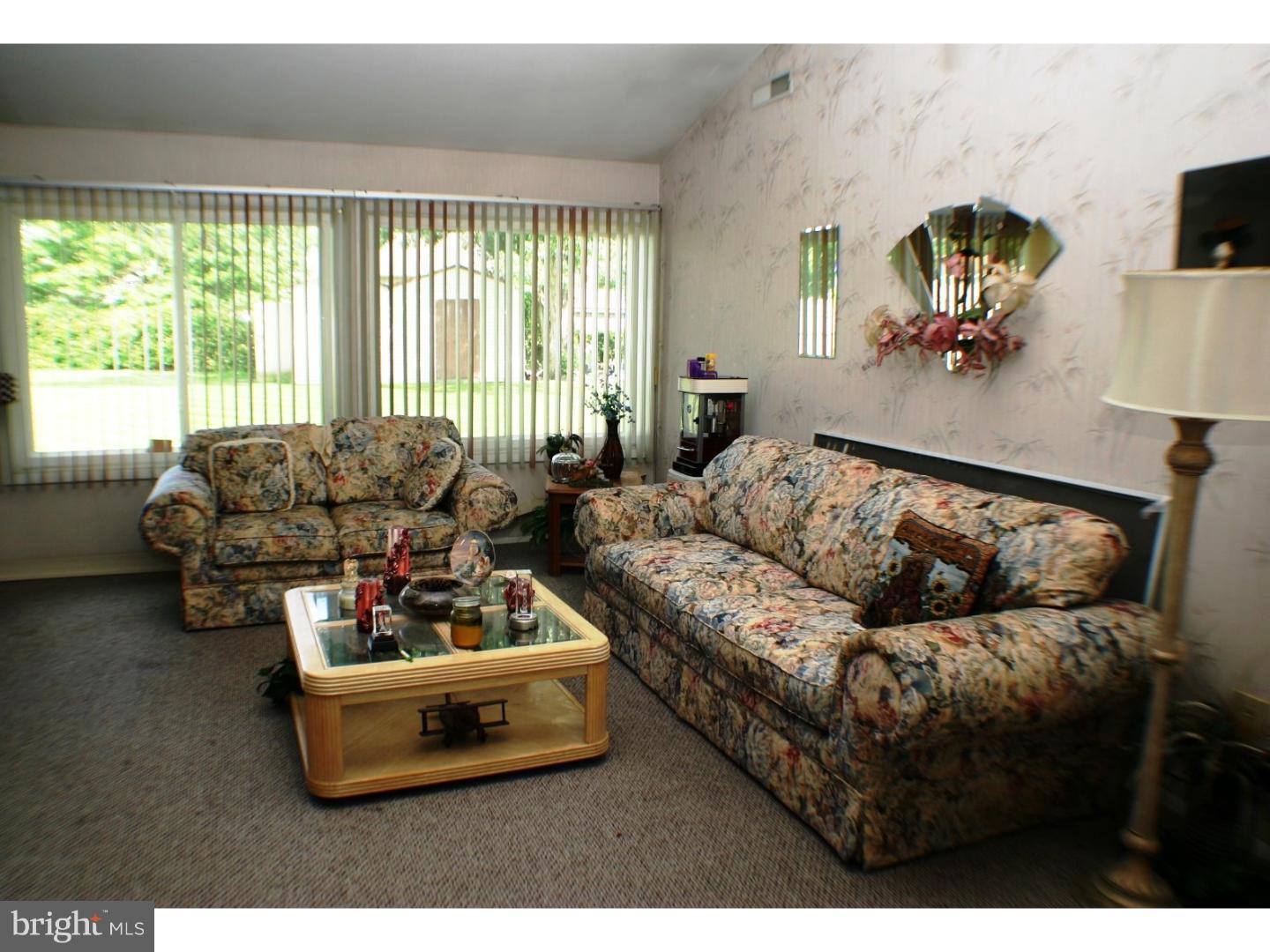 42 Concord Road Marlton, NJ 08053 - Photo 8 of 25 Living Room