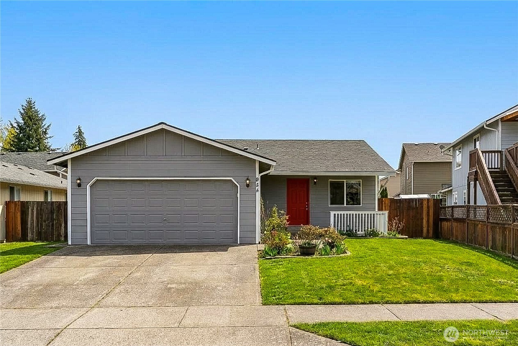 924 Merea Lane Sultan, WA 98294 - Photo 3 of 30 a front view of house with yard and garage