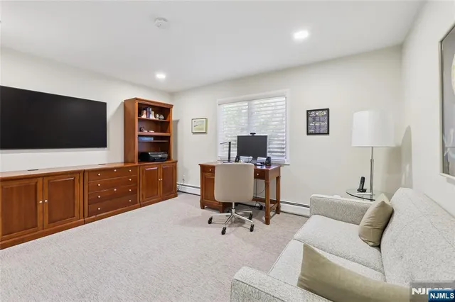 $899,000 | 102 Aspen Court, Unit T002, Norwood, NJ 07648