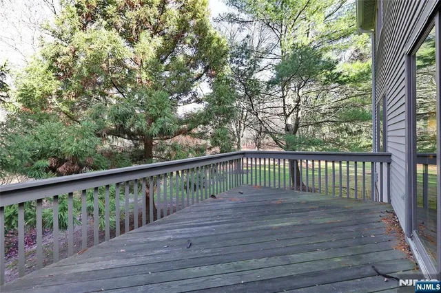 $899,000 | 102 Aspen Court, Unit T002, Norwood, NJ 07648