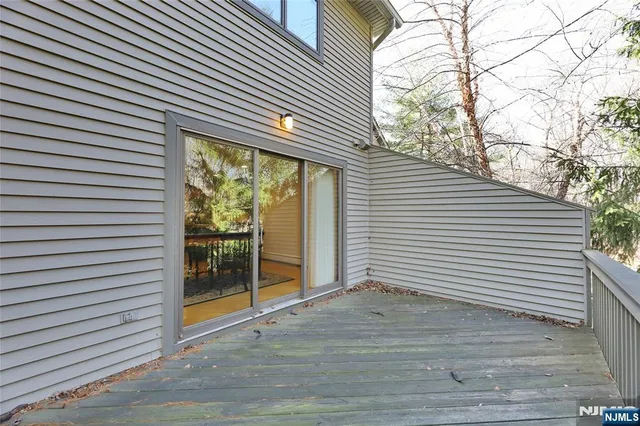 $899,000 | 102 Aspen Court, Unit T002, Norwood, NJ 07648