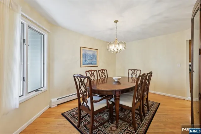 $899,000 | 102 Aspen Court, Unit T002, Norwood, NJ 07648