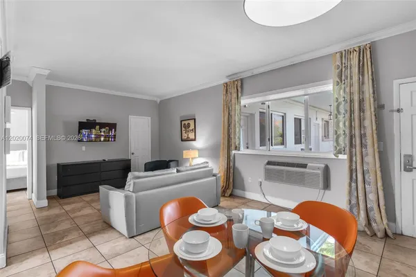 $1,850 | 8100 Harding Avenue, Unit 503, Miami Beach, FL 33141