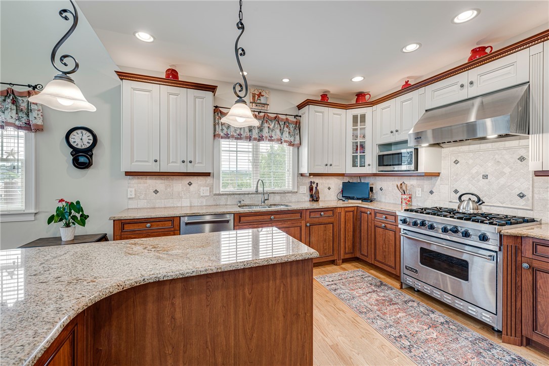 5 Namcook Road Narragansett, RI 02882 - Photo 17 of 46 Gallery Image 17