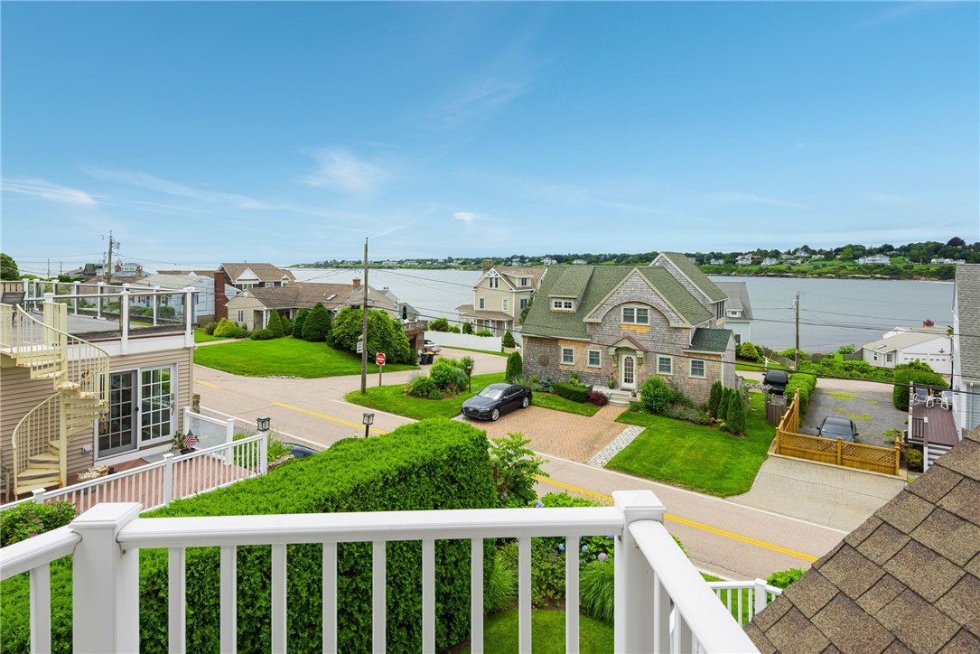 5 Namcook Road Narragansett, RI 02882 - Photo 5 of 46 Gallery Image 5