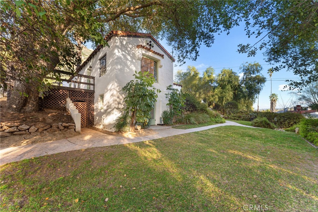 4855 Glenwood Drive Riverside, CA 92501 - Photo 23 of 39 a view of a yard in front of a house