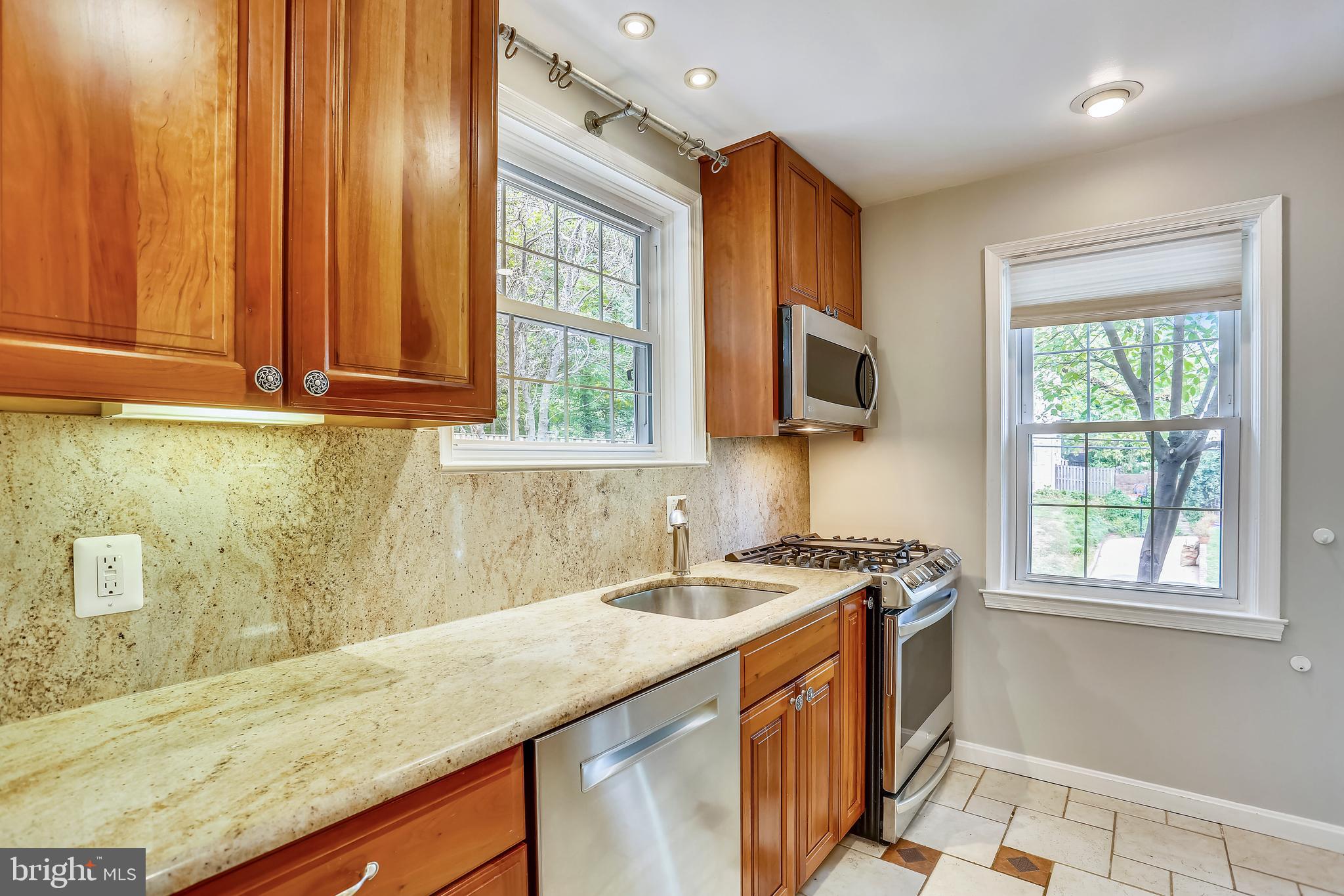 320 Dale Drive Silver Spring, MD 20910 - Photo 14 of 46 Gallery Image 14