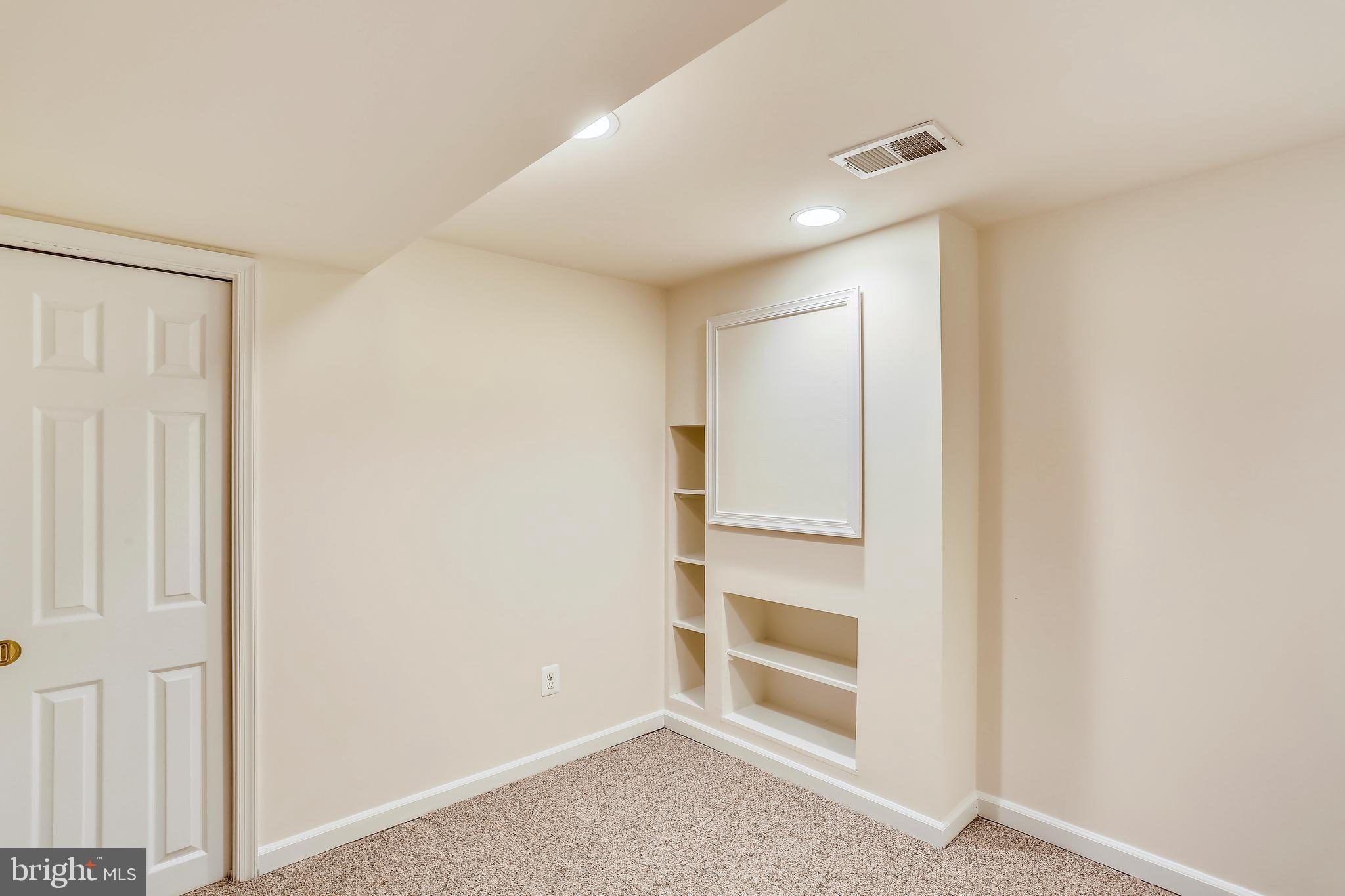 320 Dale Drive Silver Spring, MD 20910 - Photo 36 of 46 Gallery Image 36