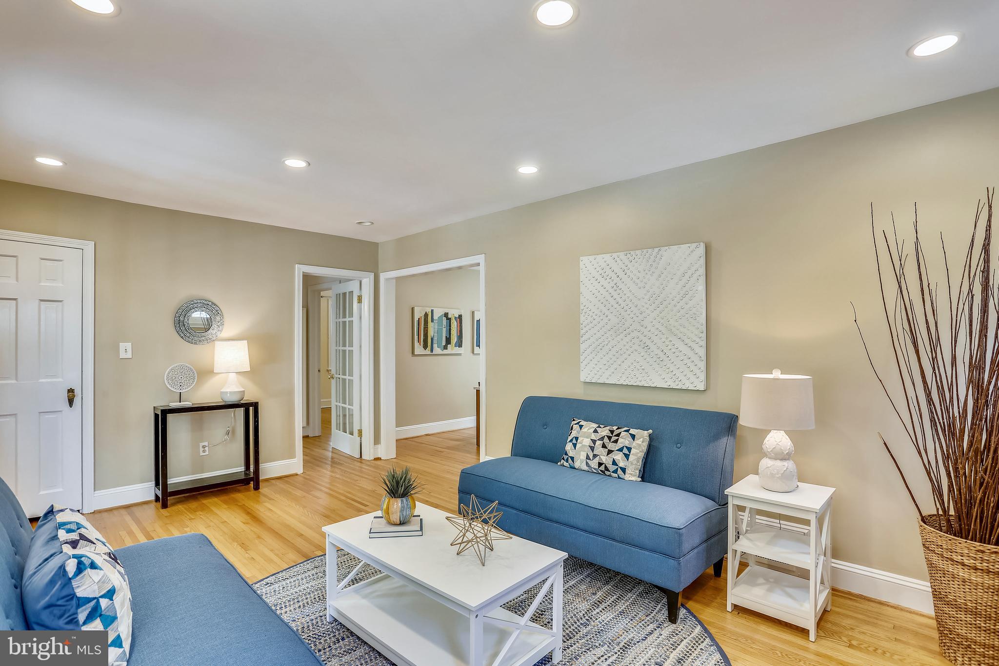 320 Dale Drive Silver Spring, MD 20910 - Photo 8 of 46 Gallery Image 8
