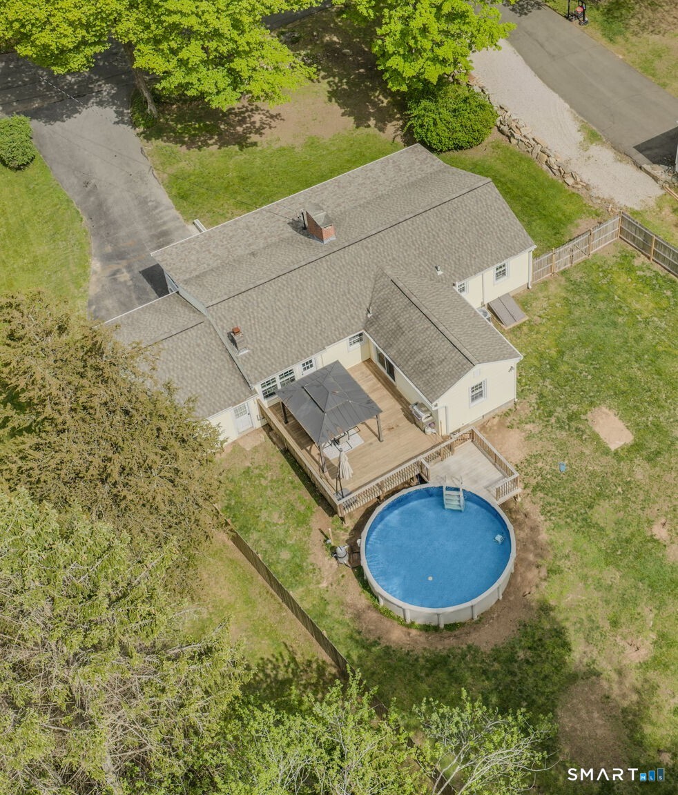 65 Flat Iron Road Guilford, CT 06437 - Photo 33 of 40