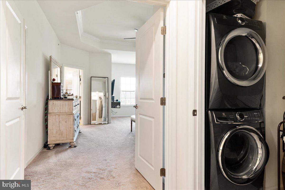 13613 Rockingham Lane Gainesville, VA 20155 - Photo 29 of 46 Laundry is on the Bedroom Level!