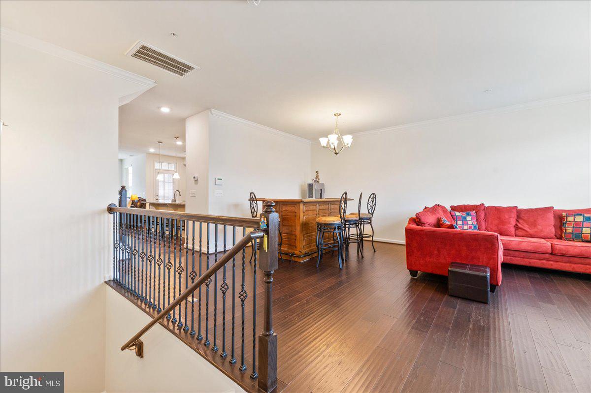 13613 Rockingham Lane Gainesville, VA 20155 - Photo 8 of 46 Flex Space!
