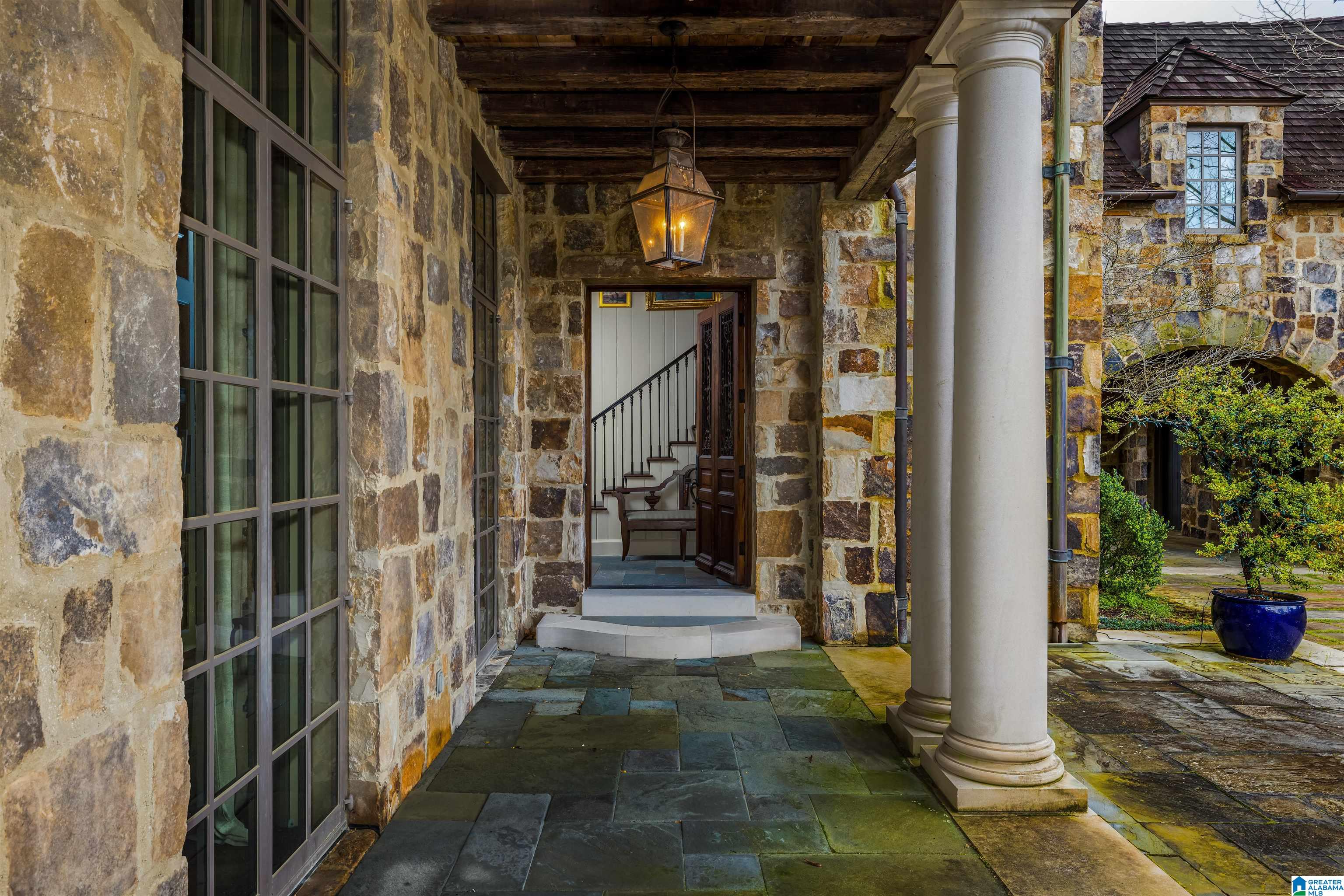 2836 Shook Hill Road Birmingham, AL 35223 - Photo 4 of 43