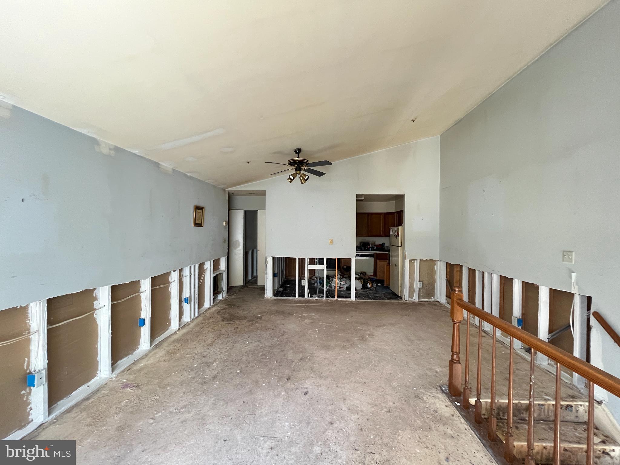 1152 Windemere Court Fort Washington, MD 20744 - Photo 13 of 22 a view of a livingroom with furniture and staircase