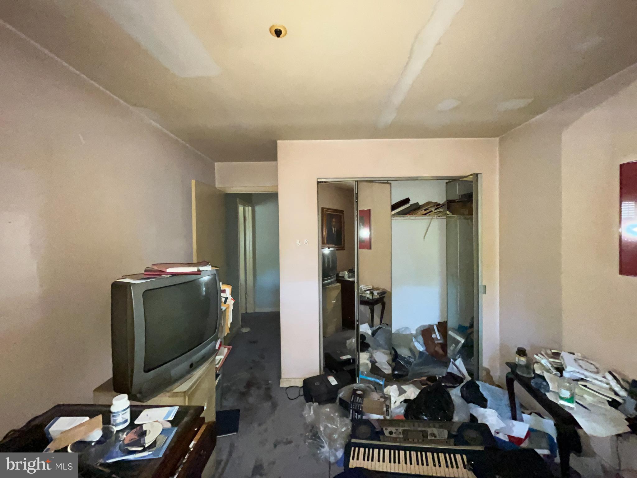 1152 Windemere Court Fort Washington, MD 20744 - Photo 16 of 22 a room with furniture a flat screen tv and a window