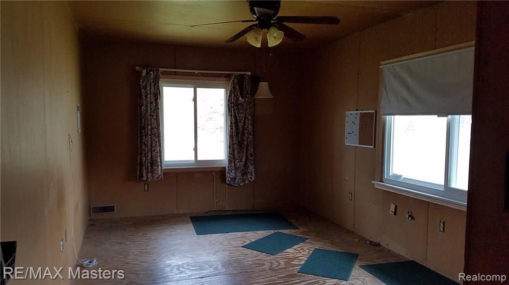 48905 9 Mile Road Northville, MI 48167 - Photo 19 of 24