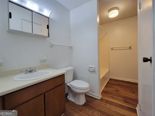 $1,015 | 4570 Highway 53, Unit 13, Hoschton, GA 30548