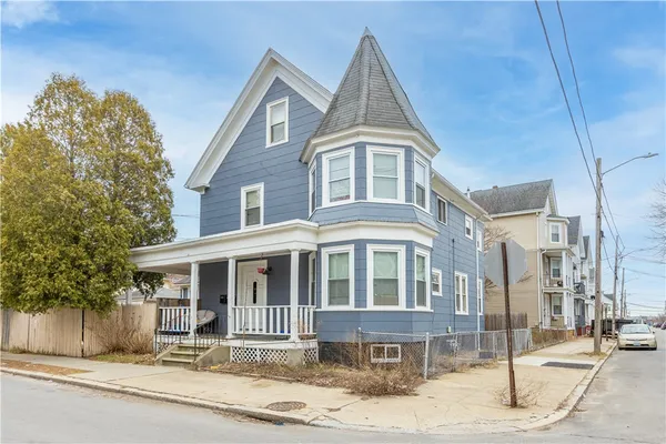 $2,200 | 18 Berkley Street, Unit 2, Providence, RI 02908