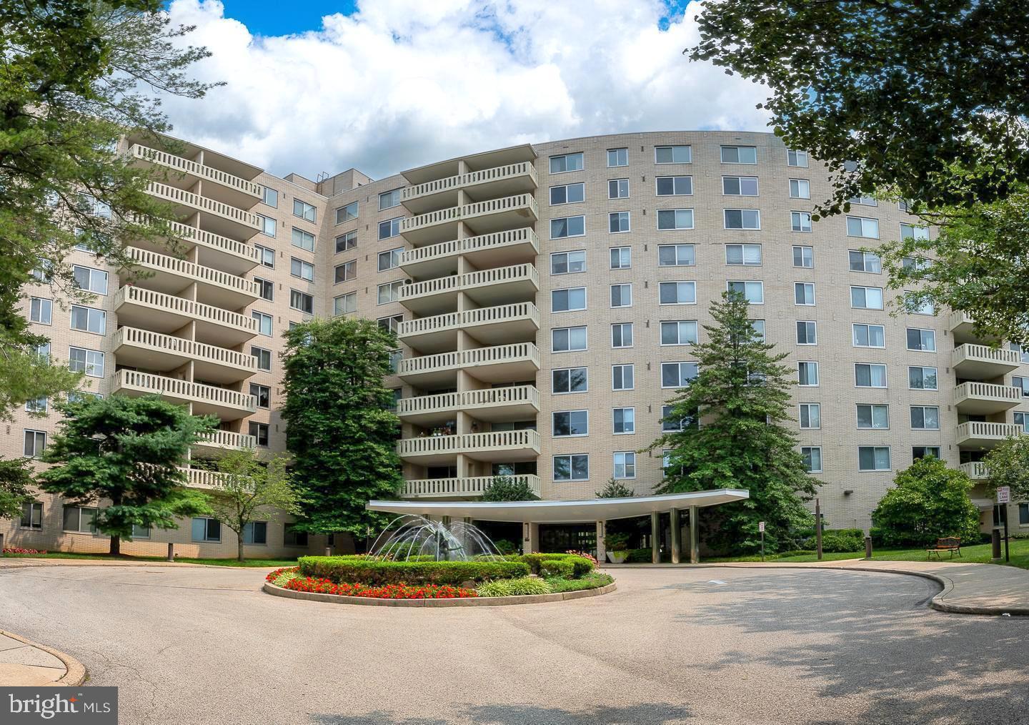 191 Presidential Boulevard, Unit R828 Bala Cynwyd, PA 19004 - Photo 4 of 50 a front view of a building