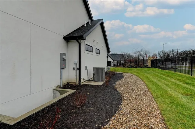 $999,900 | 3903 West 84th Terrace, Prairie Village, KS 66206