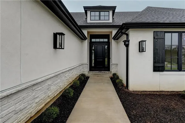 $999,900 | 3903 West 84th Terrace, Prairie Village, KS 66206