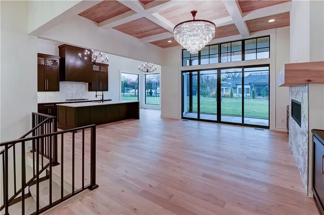 $999,900 | 3903 West 84th Terrace, Prairie Village, KS 66206